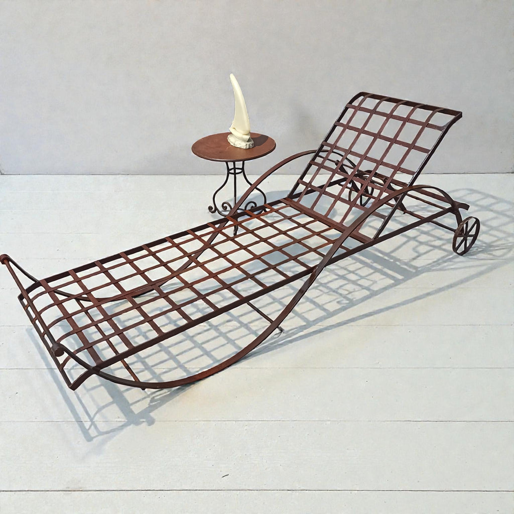 Lettino reclinabile in ferro